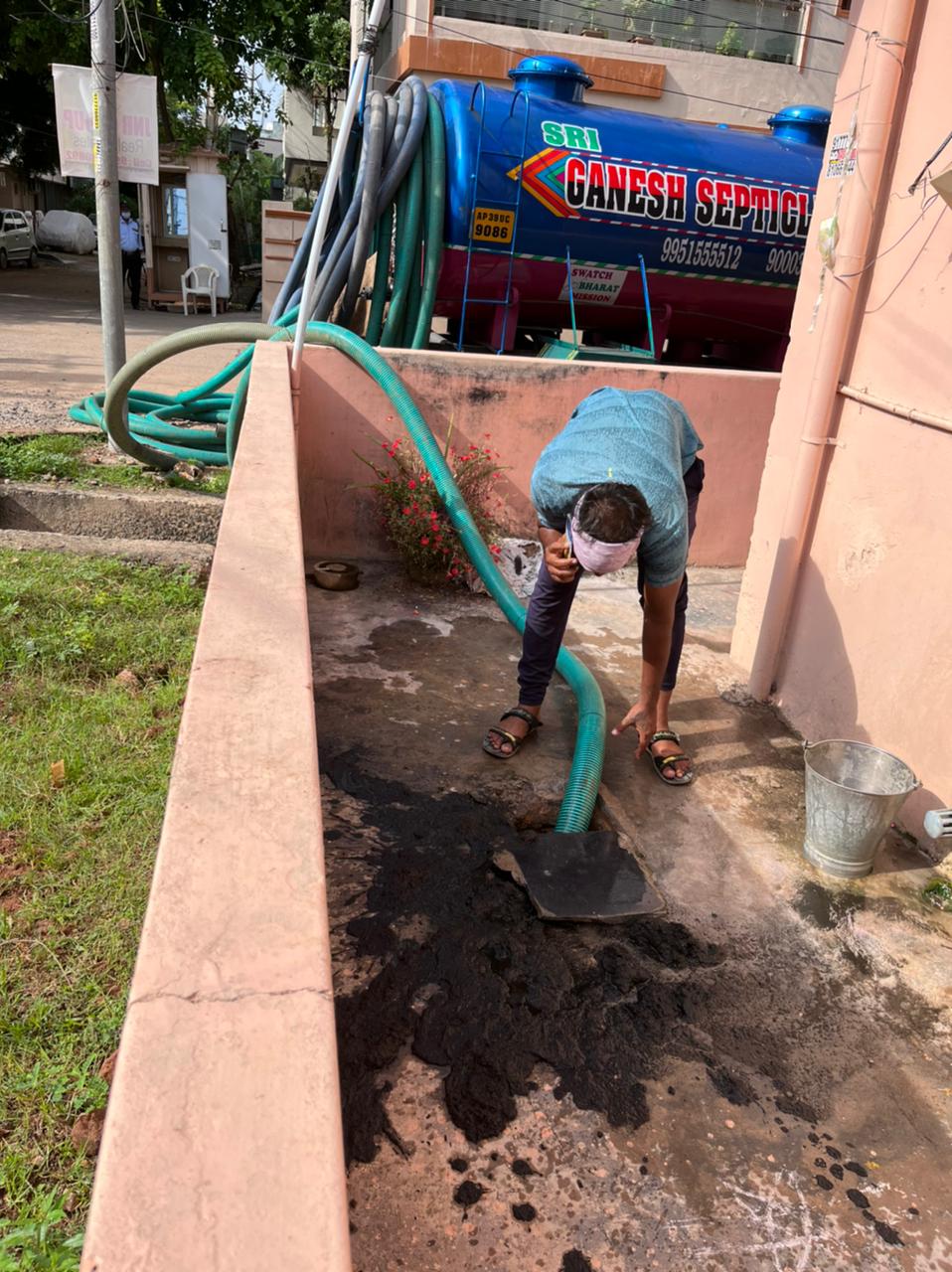 <Sri Ganesh Septic Tank Cleaning
